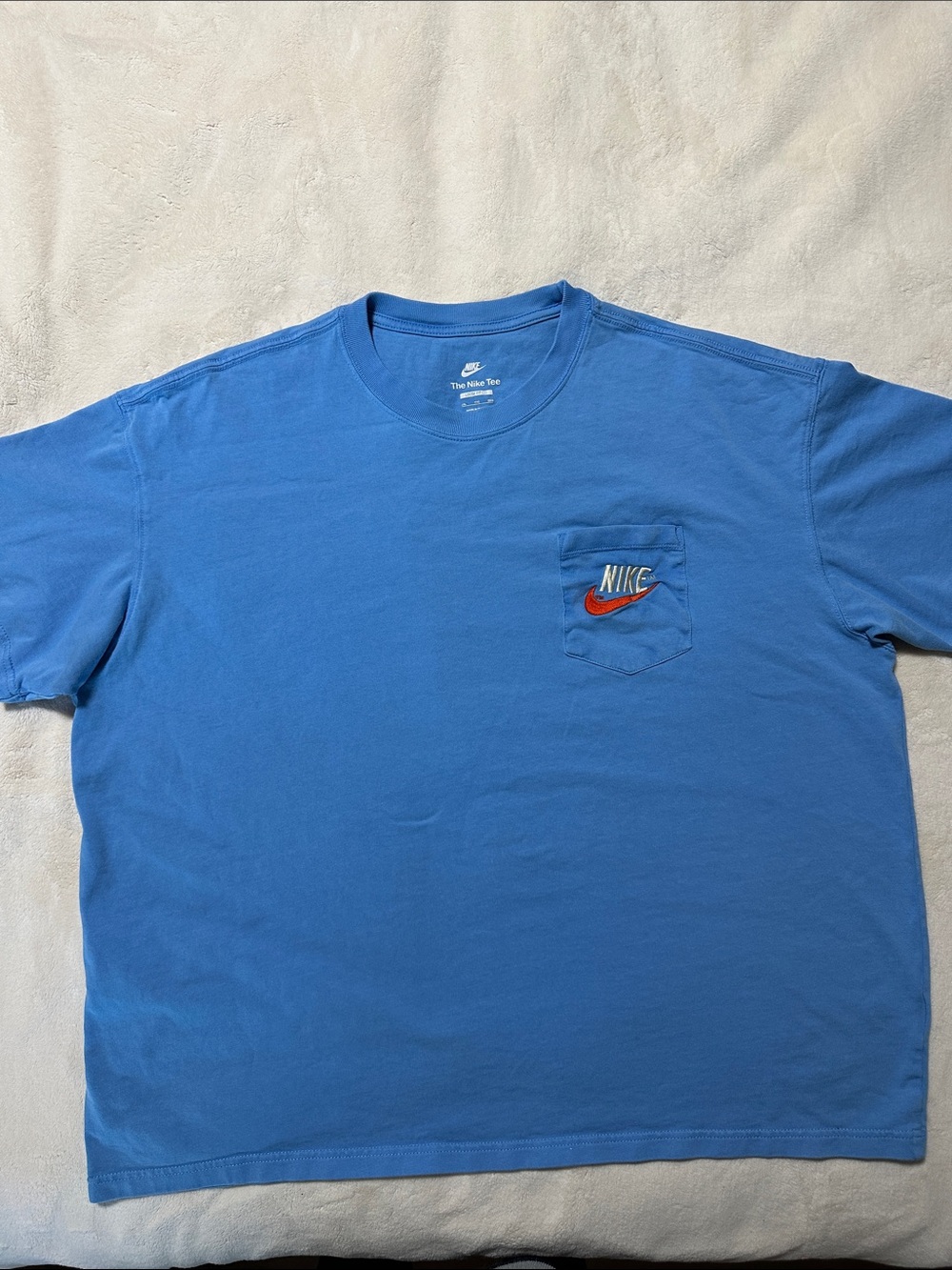 Nike Loose Fit Short Sleeve Max 90 Pocket Tee
